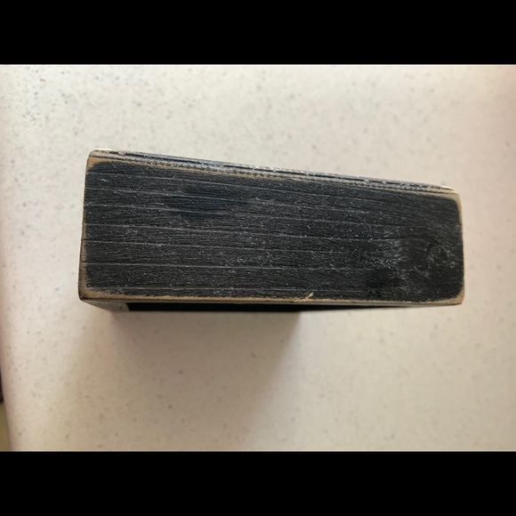 Changing Toilet Paper Won’t Cause Brain Damage - Picture 9 of 9